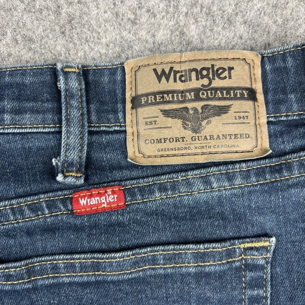Wrangler Performance Series Jeans Mens 40x30 Dark Wash Straight Leg Stretch Blue